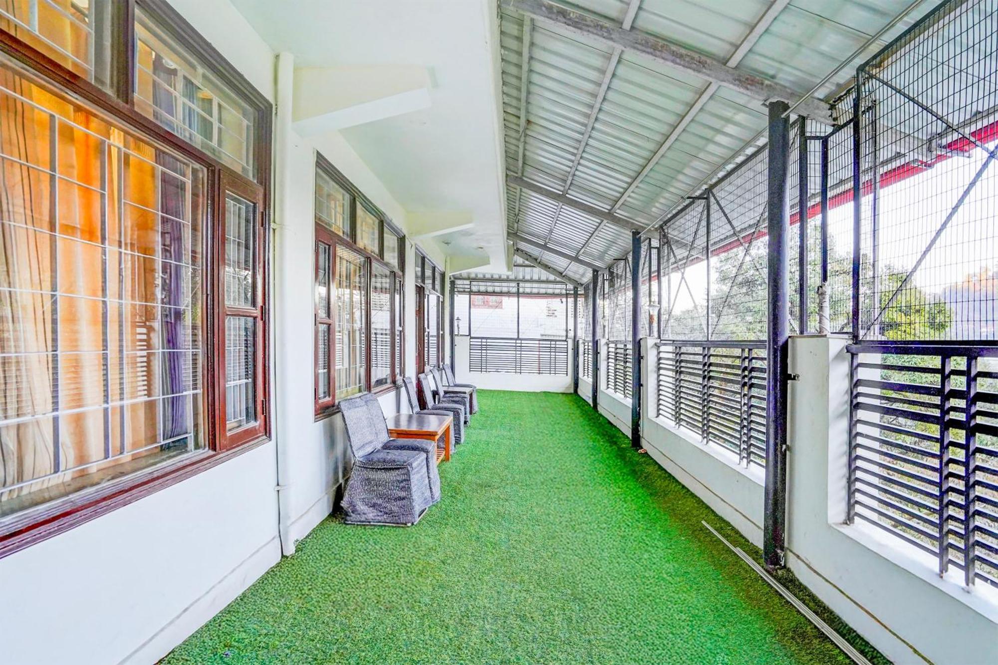 Super Townhouse Mall Road Near Library Chowk 穆索里 外观 照片